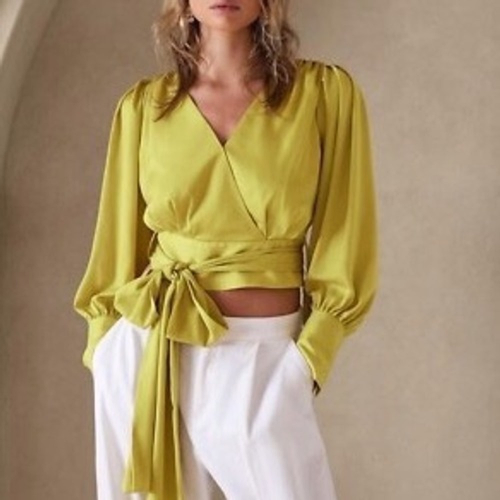 Banana Republic Satin Wrap Blouse Womens M Yellow Excellent Chic Bishop Sleeve